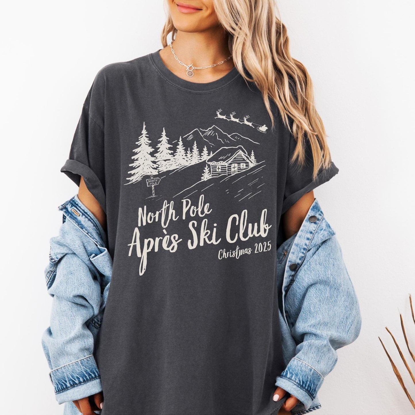Après Ski Club Comfort Colors Shirt, Matching Family Christmas Tshirts, Christmas Group Tees, Ski Vacation Gifts, Trendy Holiday Gift, Santa