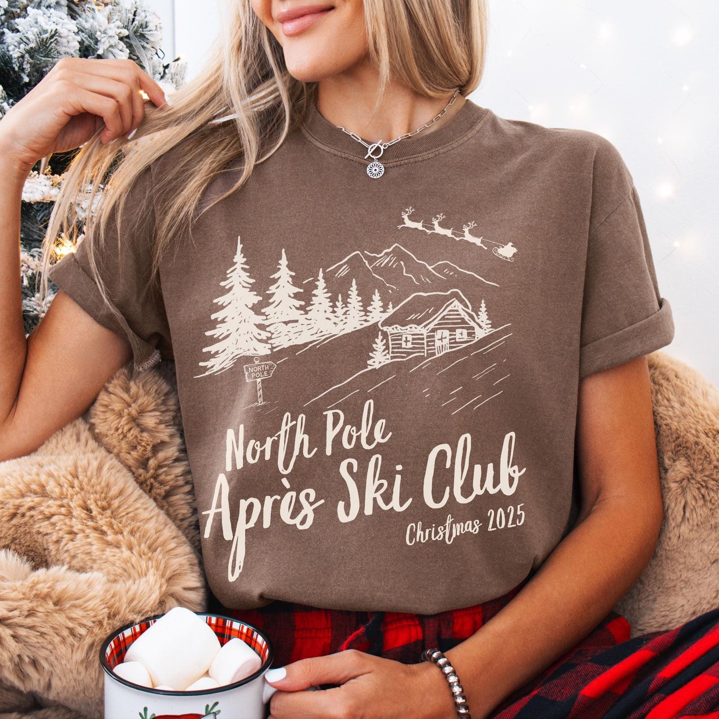 Après Ski Club Comfort Colors Shirt, Matching Family Christmas Tshirts, Christmas Group Tees, Ski Vacation Gifts, Trendy Holiday Gift, Santa