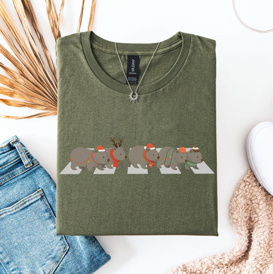 Wombat Christmas Shirt | Australian Animals Tee | Matching Family Aussie Xmas T-Shirts | Funny Kids & Expat Holiday Gifts | Christmas Shirt