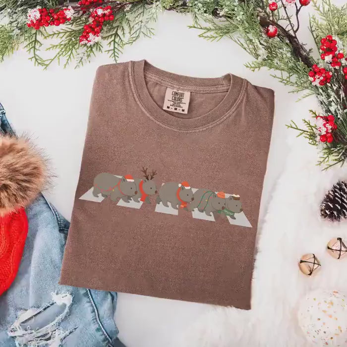 Wombat Christmas Comfort Colors Shirt, Australian Animals Tee, Matching Family Aussie Christmas T-Shirt, Funny Christmas Shirts, Expat Xmas